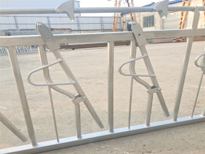 冬季低溫環(huán)境下，自鎖式羊頸夾轉軸凍住、開合困難，預防和處理方法